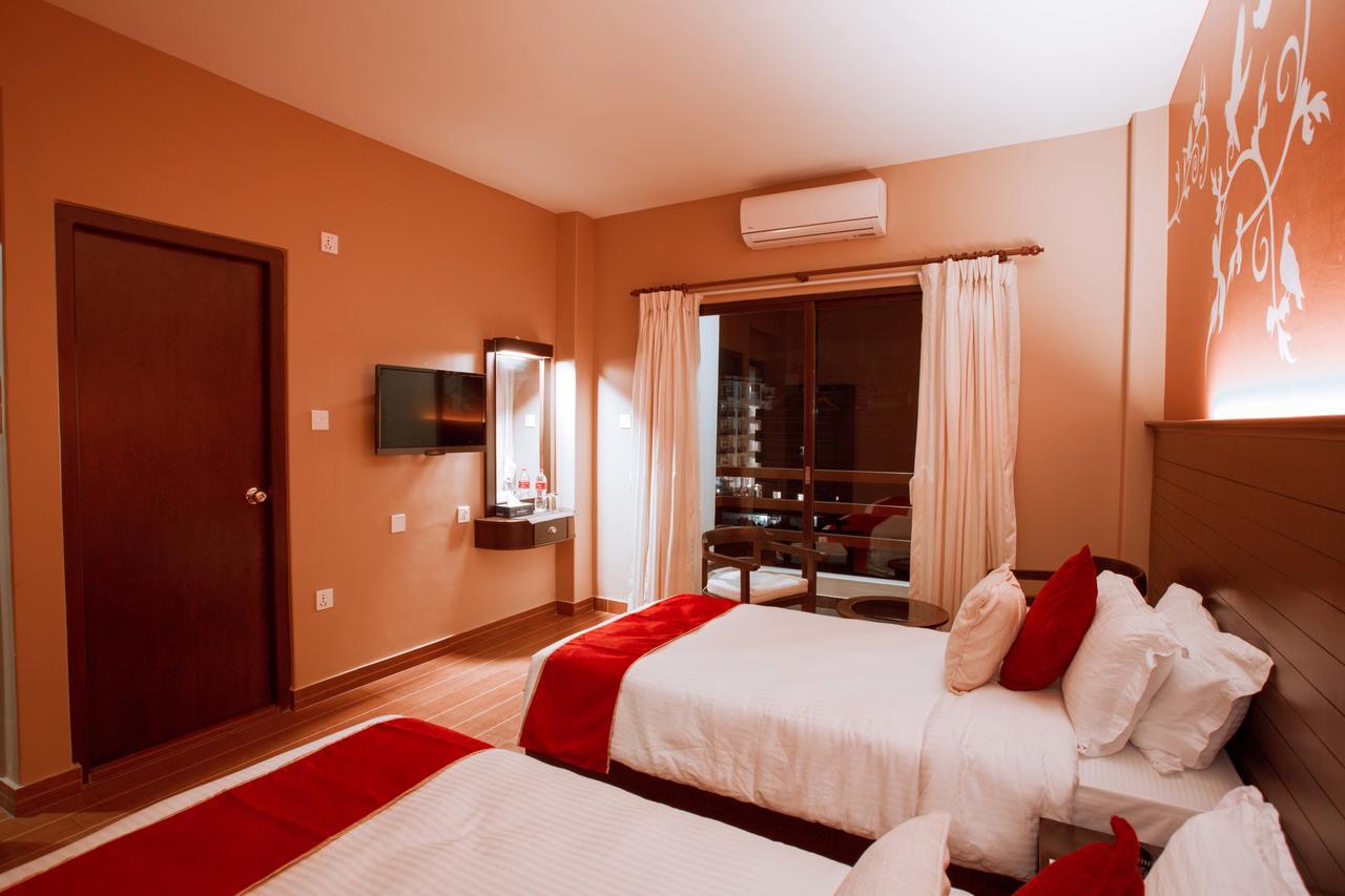 Hotel City Park Pokhara Exterior foto